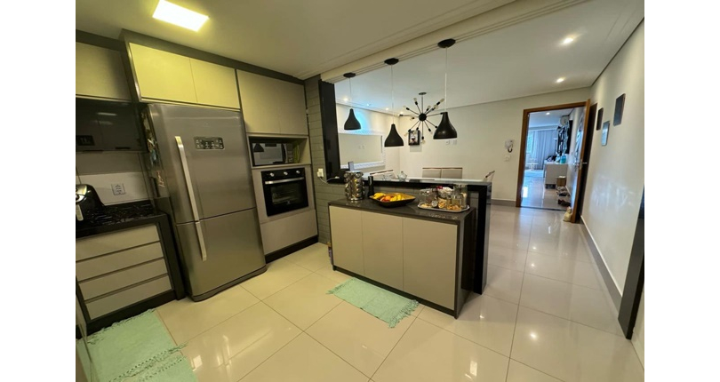 Sobrado à venda na Vila Comercial na Rua Banabuiú