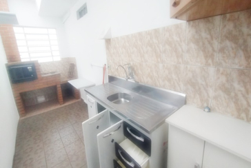 Sobrado à venda na Vila Guedes na Rua Itapixê,