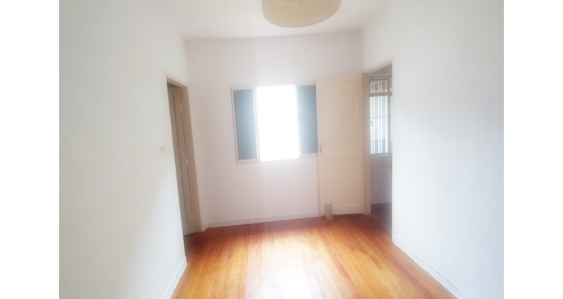 Sobrado à venda na Vila Guedes na Rua Itapixê,