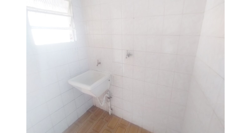 Sobrado à venda na Vila Guedes na Rua Itapixê,