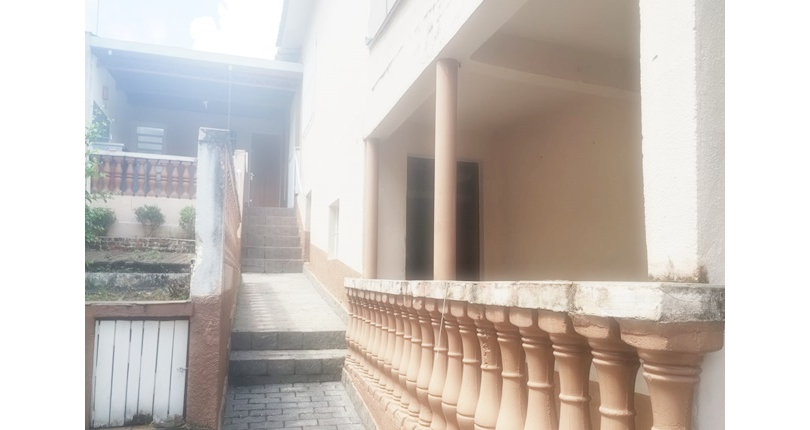 Sobrado à venda Rua Itapixê, Vila Guedes - Imóveis à Venda