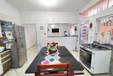  Sobrado à venda no Jardim Mutinga na Rua Belo Jardim