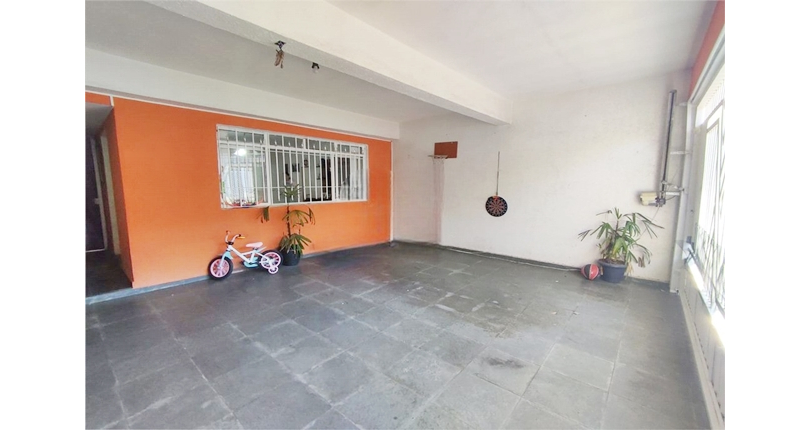  Sobrado à venda no Jardim Mutinga na Rua Belo Jardim