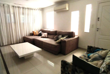 Belo Sobrado à venda na Vila dos Remédios na Rua Gelmirez Ribeiro Queiroga,