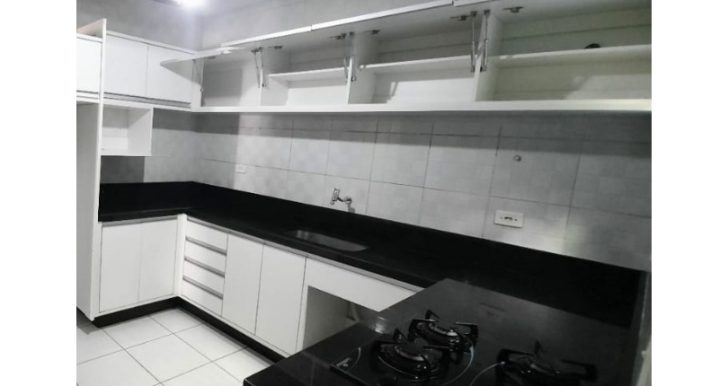 BELO Sobrado à venda na Vila Clarice na Avenida Myrim,