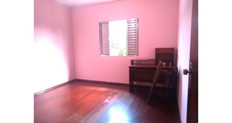 Sobrado à venda no Jardim Líbano na Rua Adalberto Kurt