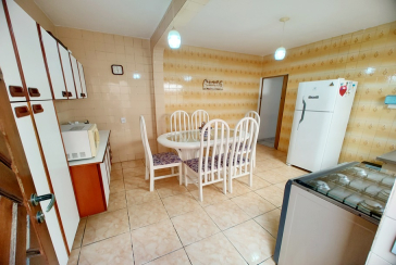 Casa assobradada à venda no Parque São Domingos na Rua Armando Martino