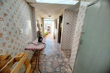 Casa assobradada à venda no Parque São Domingos na Rua Armando Martino