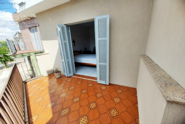 Casa assobradada à venda no Parque São Domingos na Rua Armando Martino