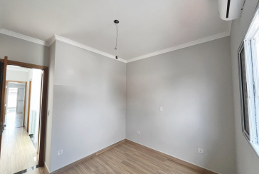 Sobrado novo à venda no Parque São Domingos na Rua Almeida Filho