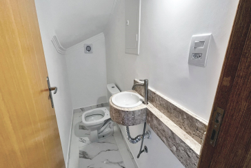 Sobrado novo à venda no Parque São Domingos na Rua Almeida Filho