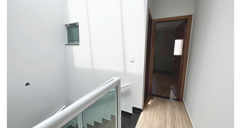 Sobrado novo à venda no Parque São Domingos na Rua Almeida Filho