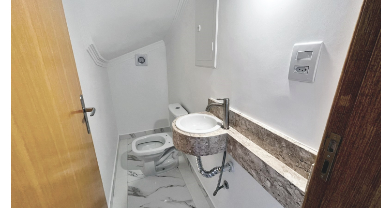 Sobrado novo à venda no Parque São Domingos na Rua Almeida Filho,  