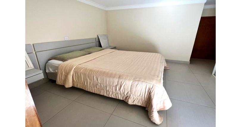 Sobrado à venda na Vila Mangalot na Rua José Barreto dos Santos