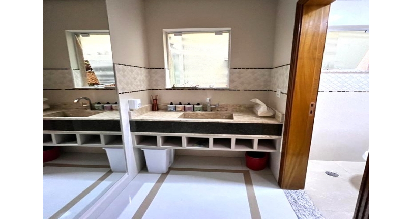 Sobrado à venda na Vila Mangalot na Rua José Barreto dos Santos