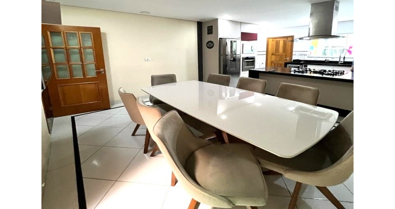 Sobrado à venda na Vila Mangalot na Rua José Barreto dos Santos