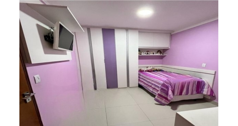 Sobrado à venda na Vila Mangalot na Rua José Barreto dos Santos