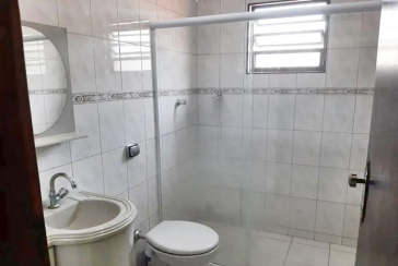 Bom Sobrado à venda no Jardim Mangalot na Rua General Lauro Cavalcanti de Farias,