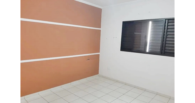 Bom Sobrado à venda no Jardim Mangalot na Rua General Lauro Cavalcanti de Farias,