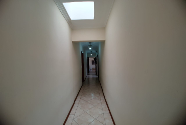 Casa espaçosa à venda na Vila Pirituba na Rua Padre João de Almeida,