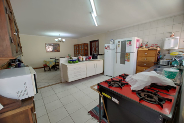 Casa espaçosa à venda na Vila Pirituba na Rua Padre João de Almeida,