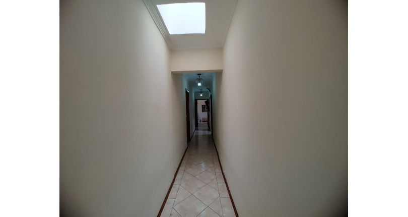 Casa espaçosa à venda na Vila Pirituba na Rua Padre João de Almeida,