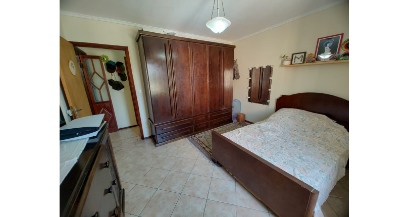 Casa espaçosa à venda na Vila Pirituba na Rua Padre João de Almeida,