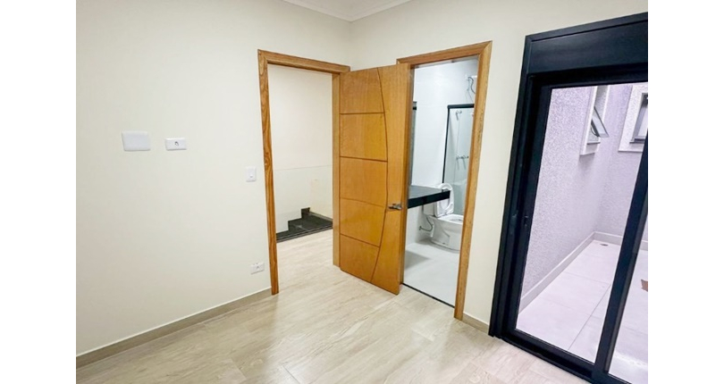 LINDO Sobrado novo á venda no Parque São Domingos na Rua Armando Martino