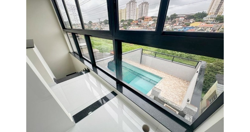 LINDO Sobrado novo á venda no Parque São Domingos na Rua Armando Martino