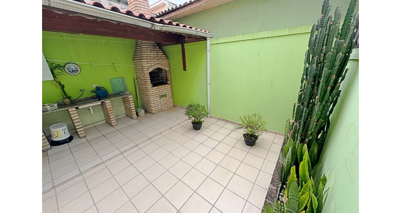 Sobrado à venda Rua Desembargador Cândido da Cunha Cintra, Jardim Mangalot - Imóveis à Venda