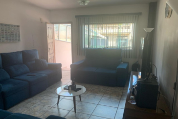 Bom Sobrado à venda na Vila Guedes na Rua Maria Julieta Drummond de Andrade