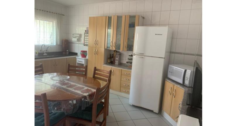 Bom Sobrado à venda na Vila Guedes na Rua Maria Julieta Drummond de Andrade