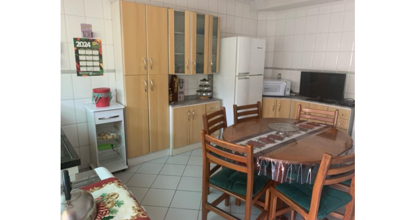 Bom Sobrado à venda na Vila Guedes na Rua Maria Julieta Drummond de Andrade