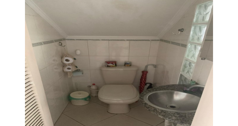 Bom Sobrado à venda na Vila Guedes na Rua Maria Julieta Drummond de Andrade