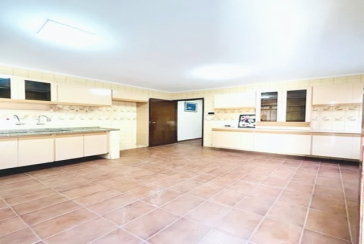 Sobrado à venda no Bairro do Parque São Domingos 