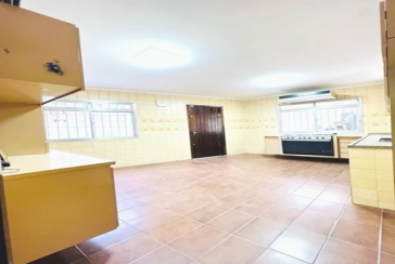 Sobrado à venda no Bairro do Parque São Domingos 