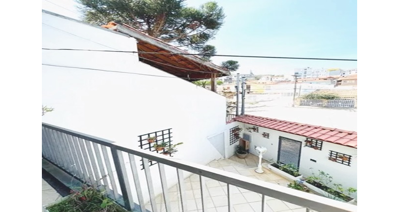 Sobrado à venda no Bairro do Parque São Domingos 