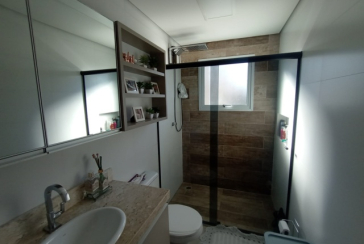 Belo Sobrado à venda no Bairro da Vila Piauí na Rua Afonso Claudio