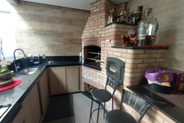 Belo Sobrado à venda no Bairro da Vila Piauí na Rua Afonso Claudio