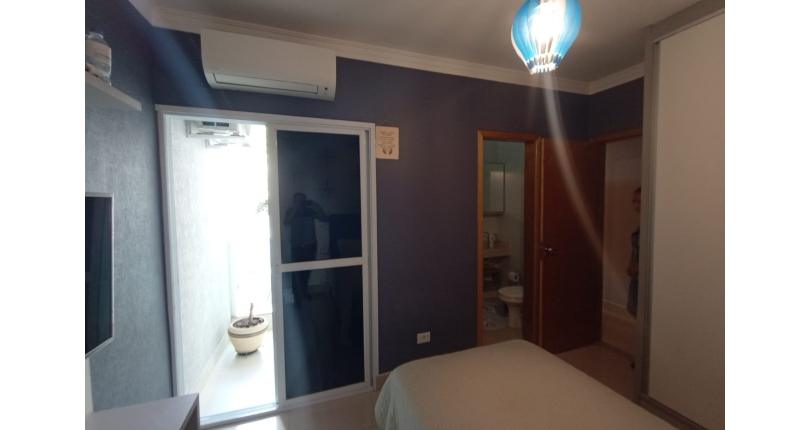 Belo Sobrado à venda no Bairro da Vila Piauí na Rua Afonso Claudio