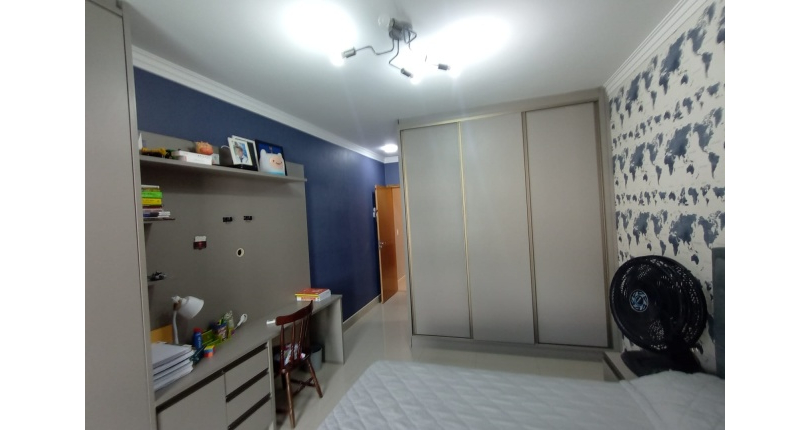 Belo Sobrado à venda no Bairro da Vila Piauí na Rua Afonso Claudio