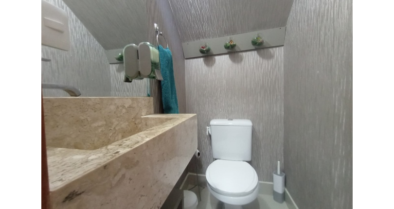 Belo Sobrado à venda no Bairro da Vila Piauí na Rua Afonso Claudio