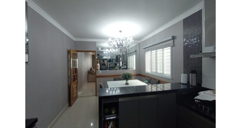 Belo Sobrado à venda no Bairro da Vila Piauí na Rua Afonso Claudio