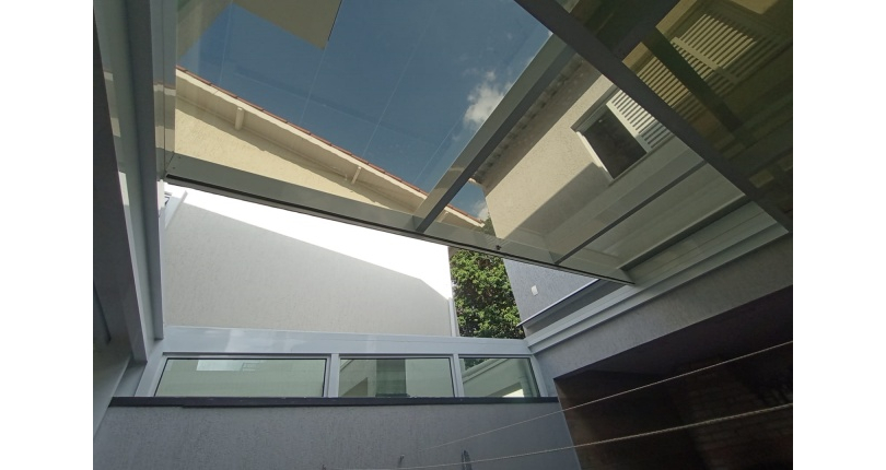 Belo Sobrado à venda no Bairro da Vila Piauí na Rua Afonso Claudio