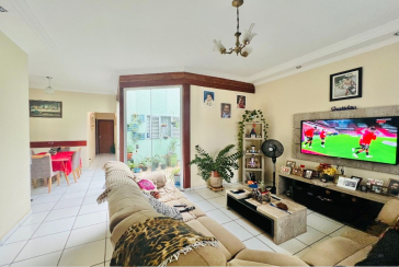 Casa Térrea à venda em Pirassununga no Bairro do Jardim Veneza na Rua Levino Malachias Ferreira