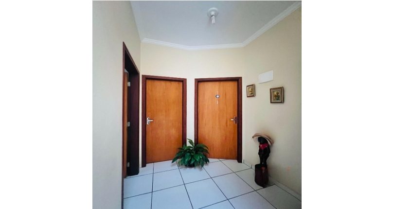 Casa Térrea à venda em Pirassununga no Bairro do Jardim Veneza na Rua Levino Malachias Ferreira