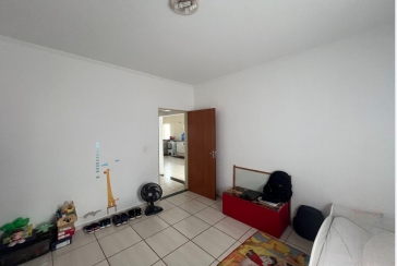 Casa à venda em Pirassununga no Bairro do Parque Clayton Malaman na Rua Acácio dos Santos Júnior