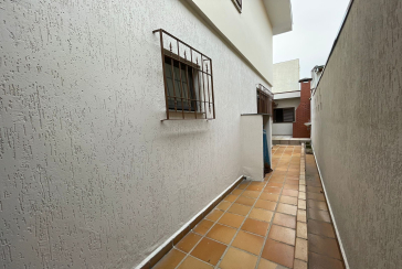 Sobrado à venda no Bairro do Parque Maria Domitila na Rua Monsenhor Castro Nery,