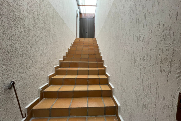 Sobrado à venda no Bairro do Parque Maria Domitila na Rua Monsenhor Castro Nery,