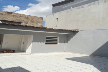 Sobrado à venda no Bairro da Vila Pereira Barreto na Rua Maestro João Portaro